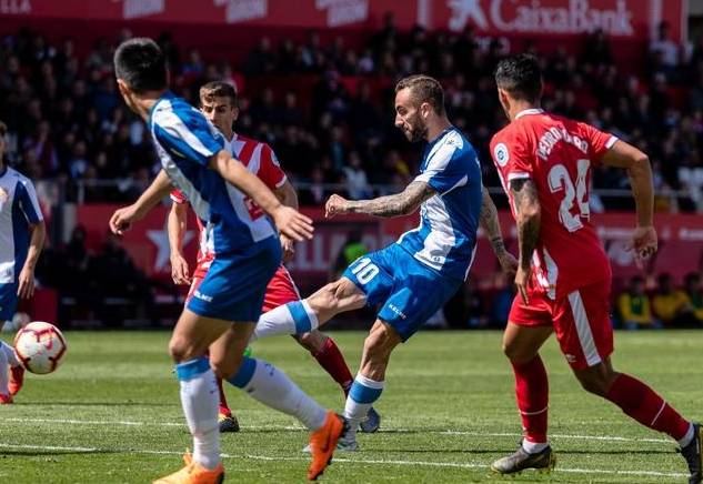 爱游戏培训-鹿岛鹿角防线稳固,力拼西悉尼流浪者全力拿分的简单介绍