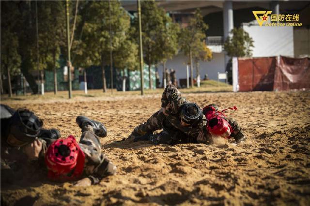 爱游戏app下载地址-关于鏖战五局,天启小队终于拿下关键一胜,赢下信心之战的信息