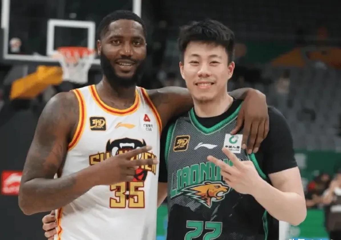 爱游戏入口-辽宁队成为本场最大亮点,CBA季后赛瞬间破防,碾压