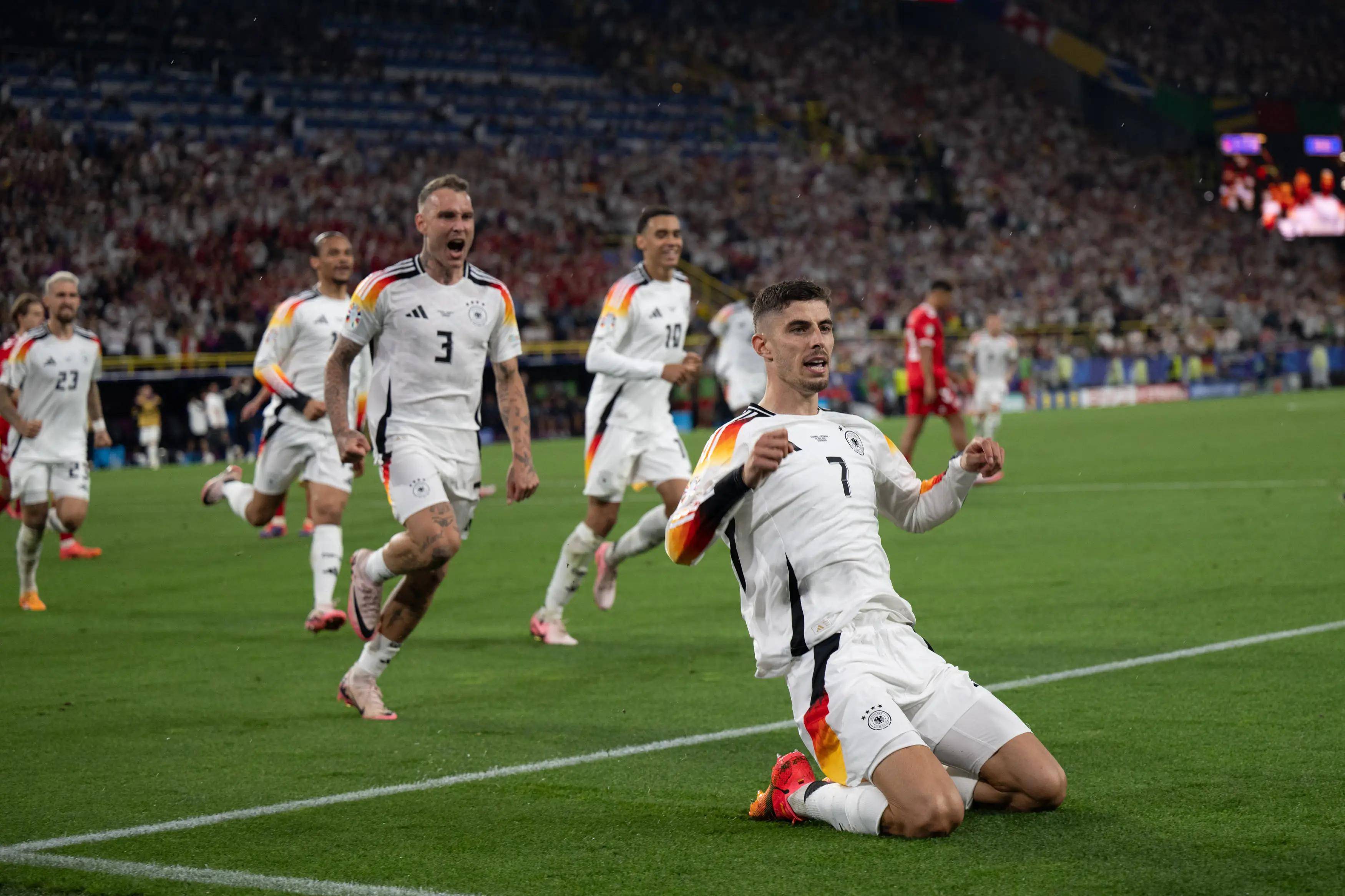 爱游戏课程-专家分析球员在最新比赛中的表现