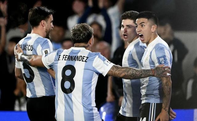 爱游戏教练-南美锦标赛:巴西队大胜阿根廷队晋级决赛的简单介绍