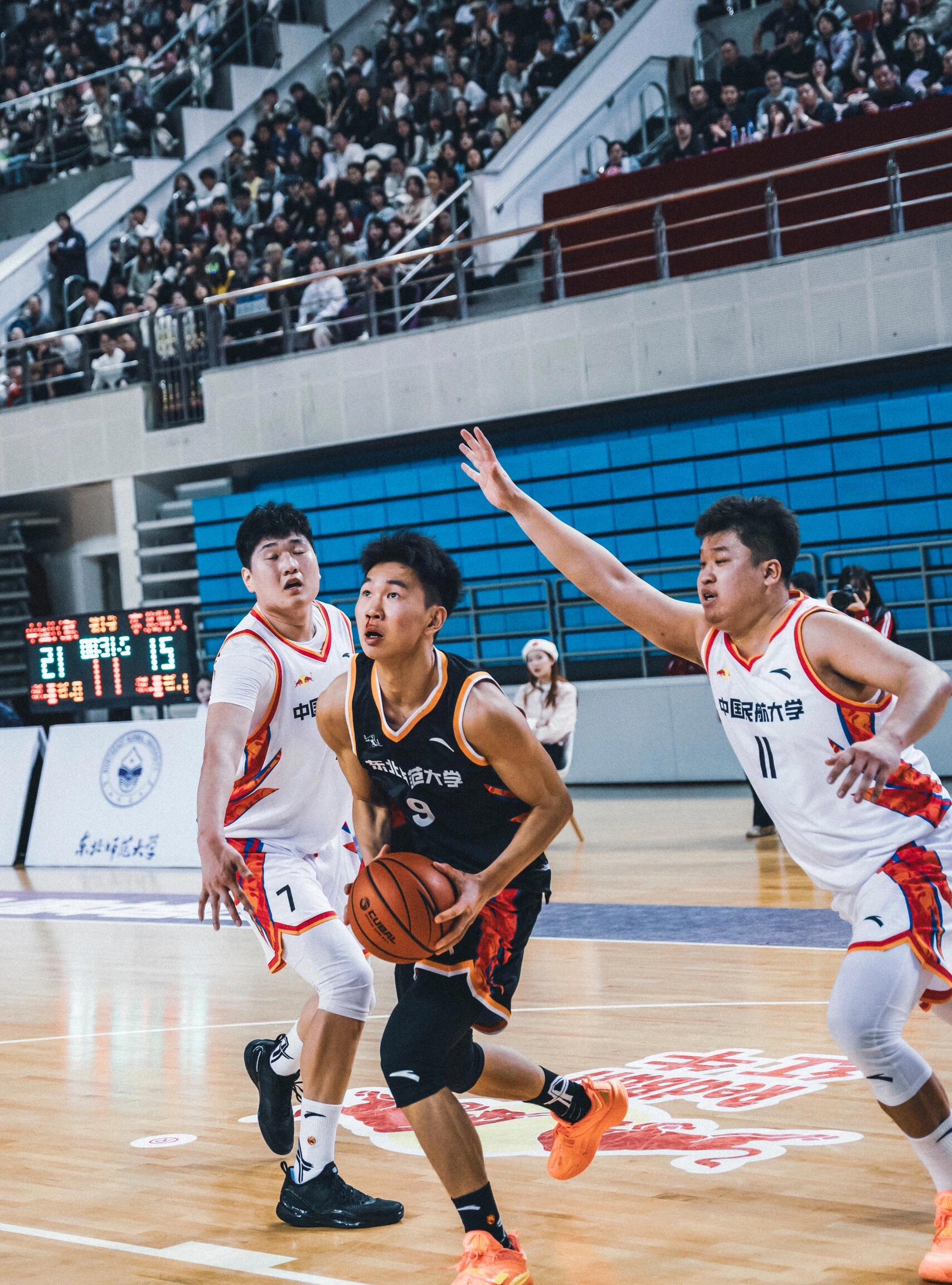 爱游戏app下载-精彩纷呈赛事打破僵局,球场激情四射的简单介绍