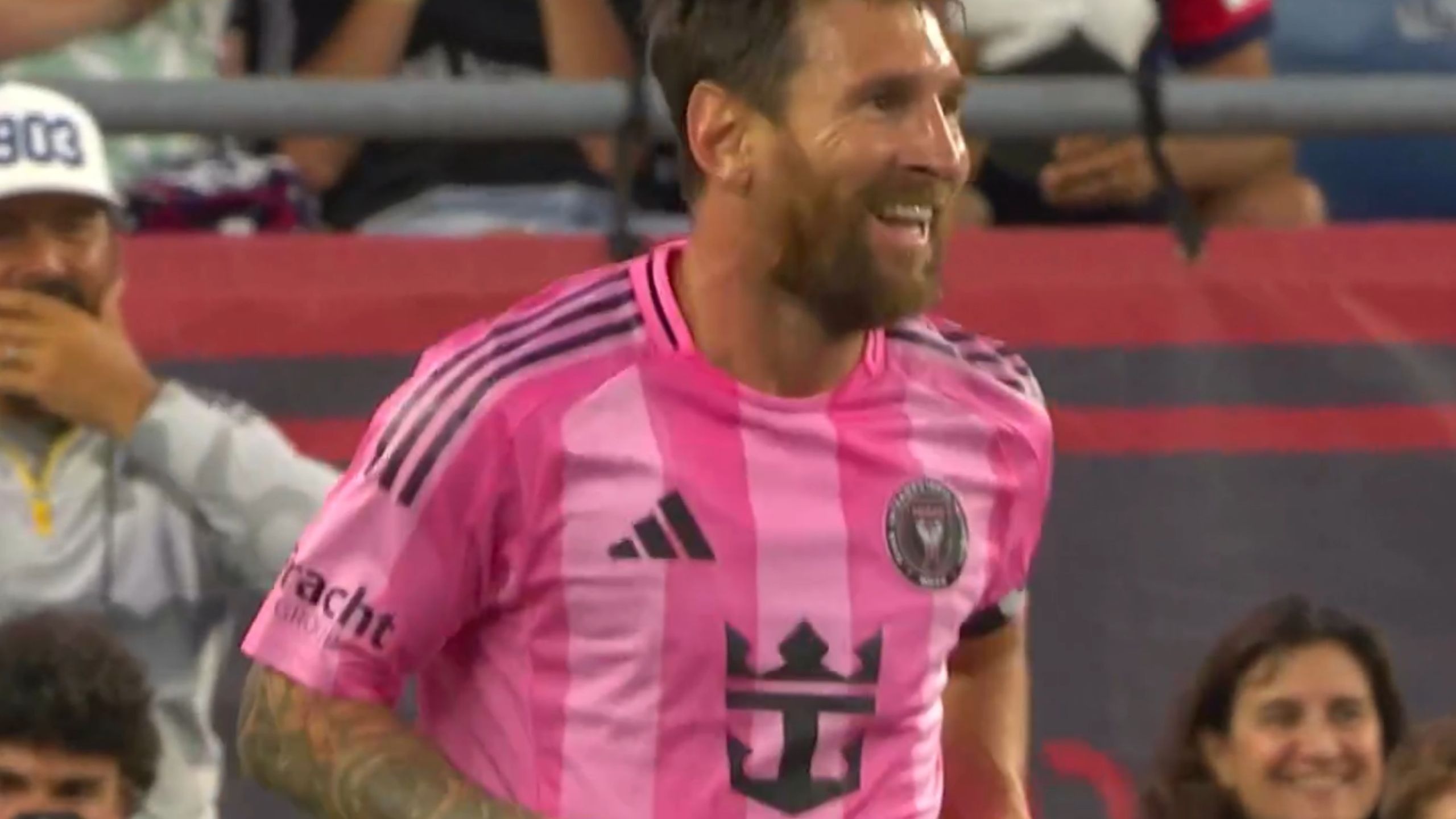 爱游戏平台-巴萨征服客场,梅西梅开二度带队胜出的简单介绍