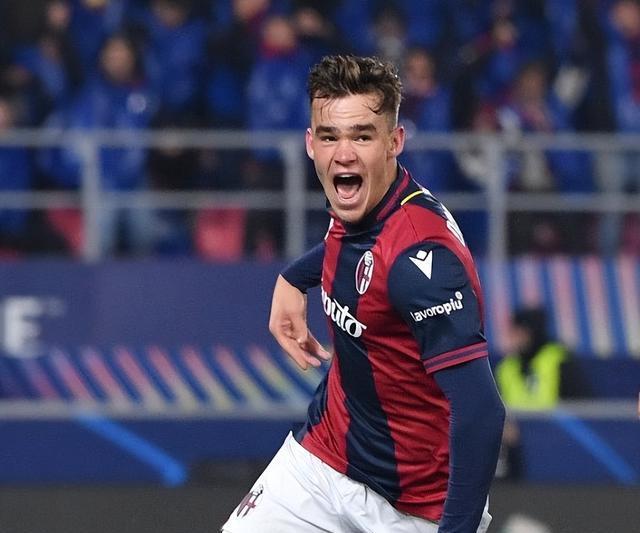 爱游戏地址-欧洲球员力挽狂澜，带队逆转赢球