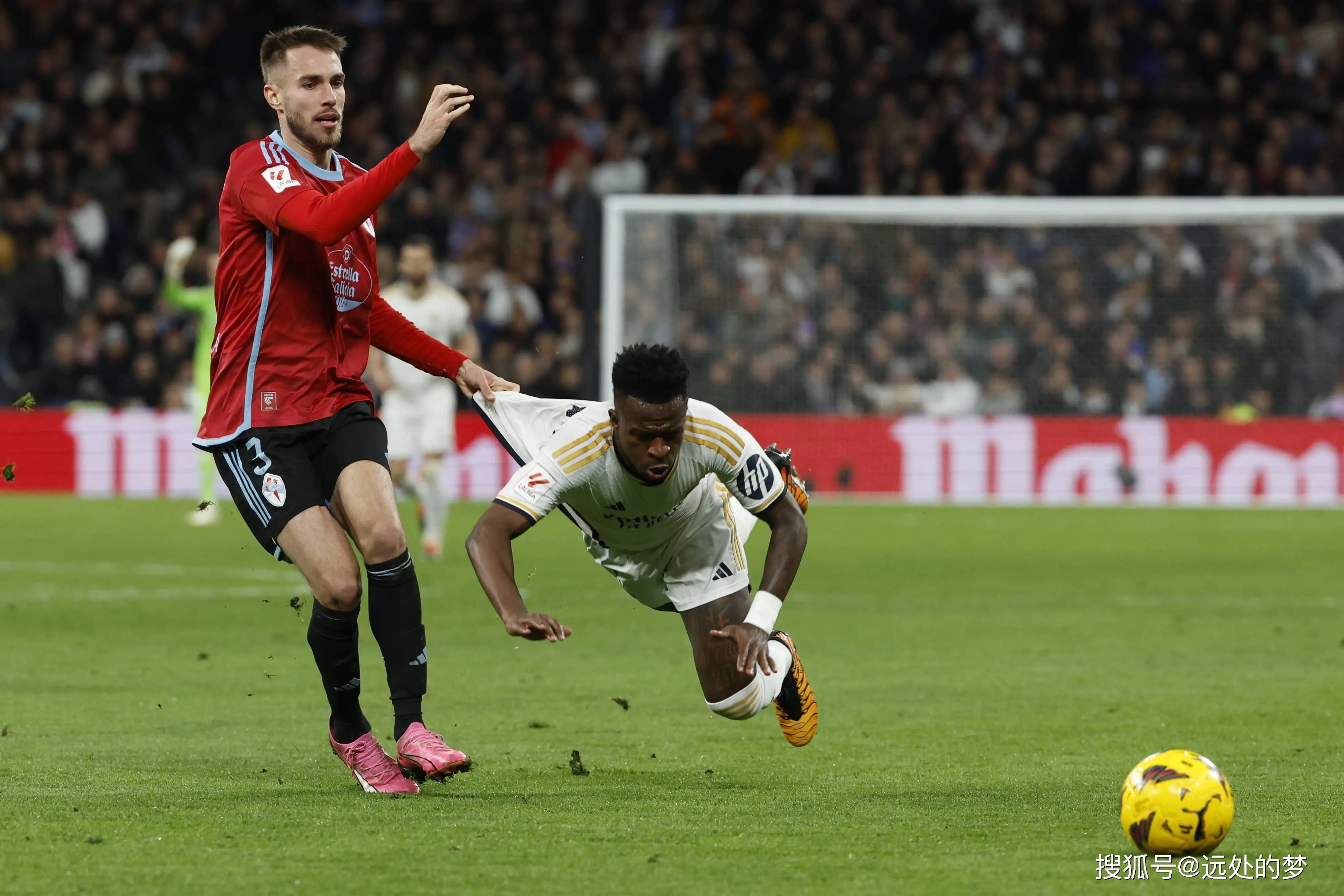 爱游戏馆-比分悬殊的比赛,一方大胜另一方惨败的简单介绍