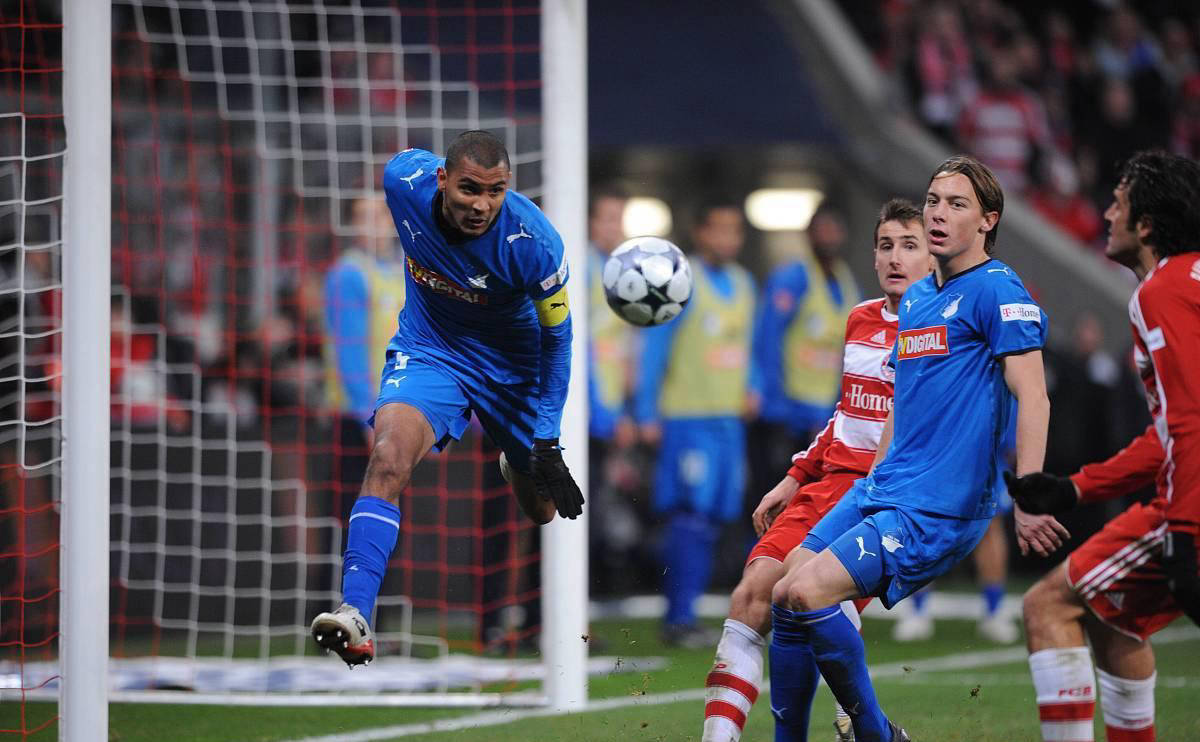 爱游戏在线登录-霍芬海姆客场大胜,连续三轮比赛保持不败