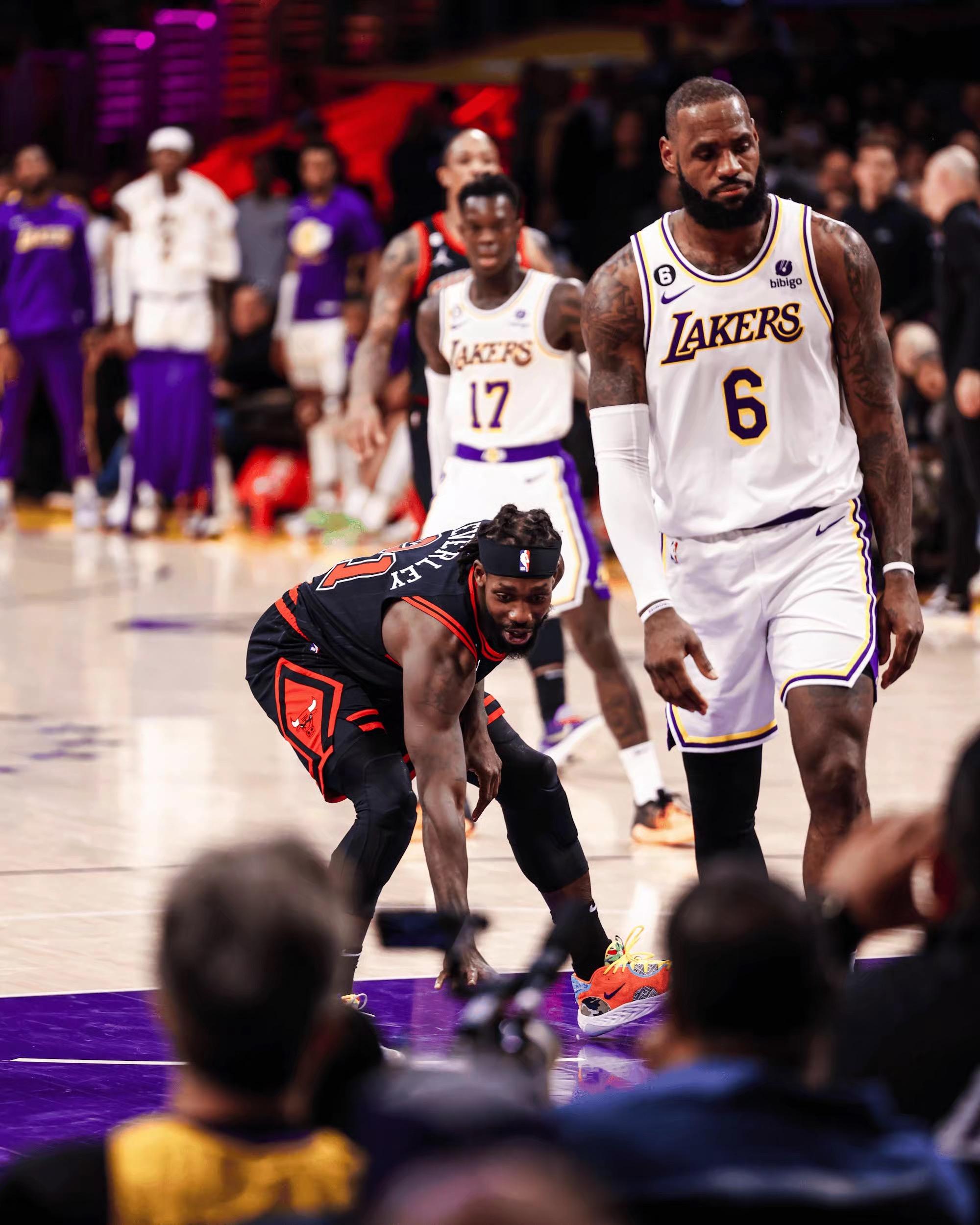 包含球员技术创新，场上秀出绝活的词条