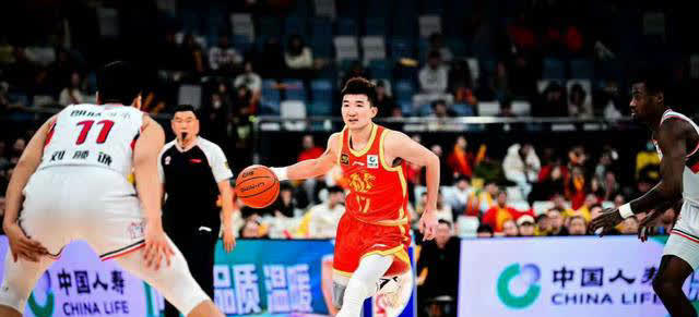 吉林队主场取胜，信心满满迎战下一轮比赛