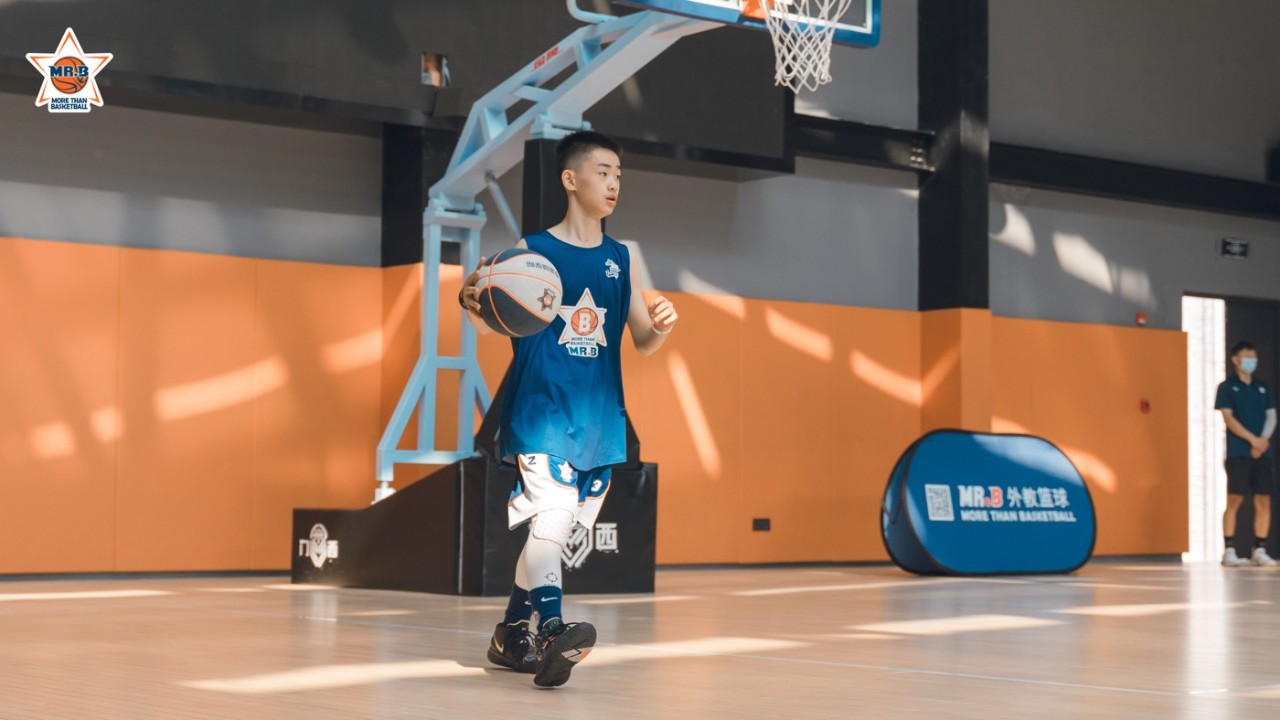 爱游戏官方登录入口-历史对决激发球员斗志,备战全力以赴的简单介绍