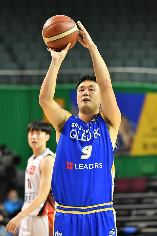 爱游戏馆-包含韩国篮球职业联赛历史性战局现形的词条