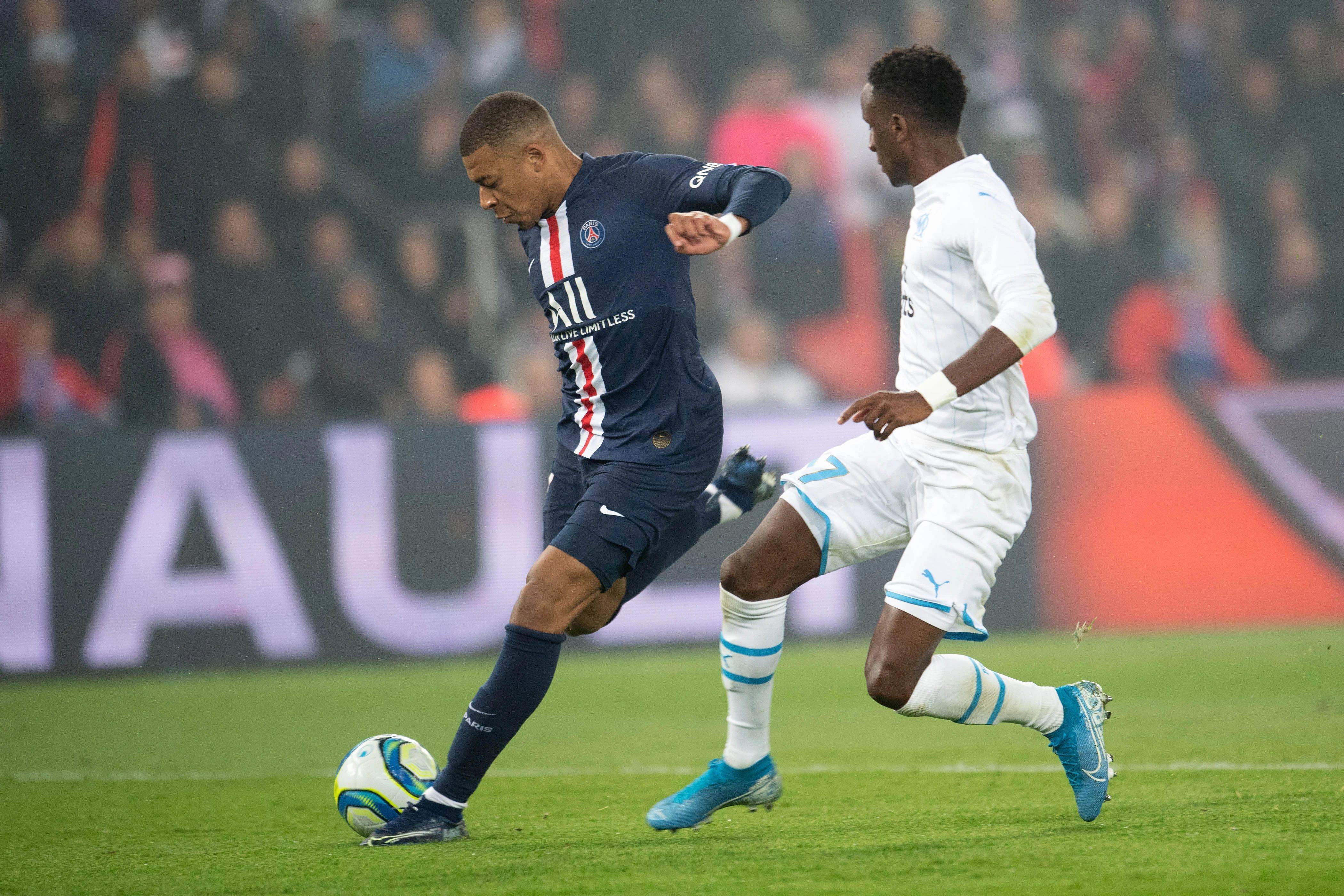 爱游戏教练-法甲比赛最新赛况,强队雄踞榜首