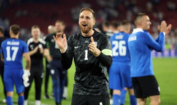 爱游戏娱乐-包含斯洛文尼亚客场平局,晋级形势仍有挑战的词条