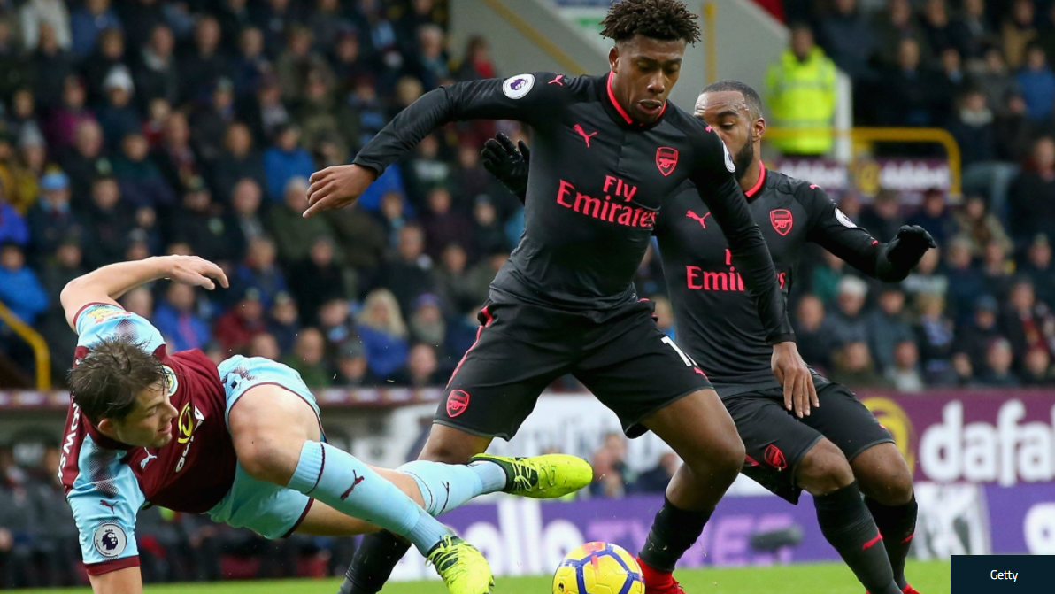 爱游戏app-包含伯恩利迎来关键胜利,提升排位的词条