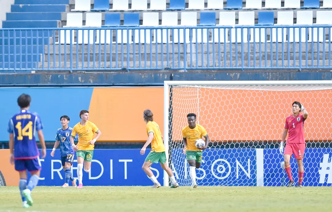 爱游戏app下载地址-亚洲足球一触即发,球队集结争夺冠军