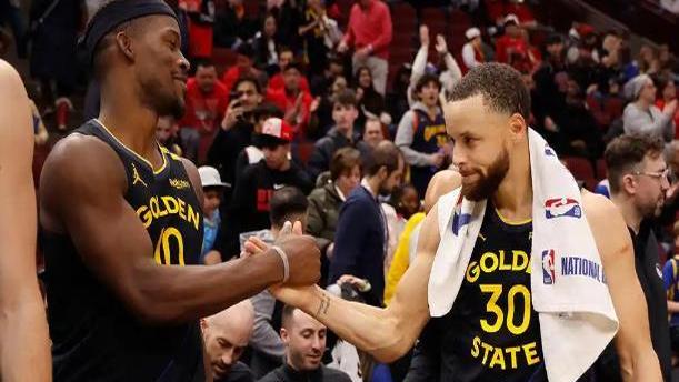 爱游戏登录入口-勇士大胜雄鹿,库里全场独得27分的简单介绍