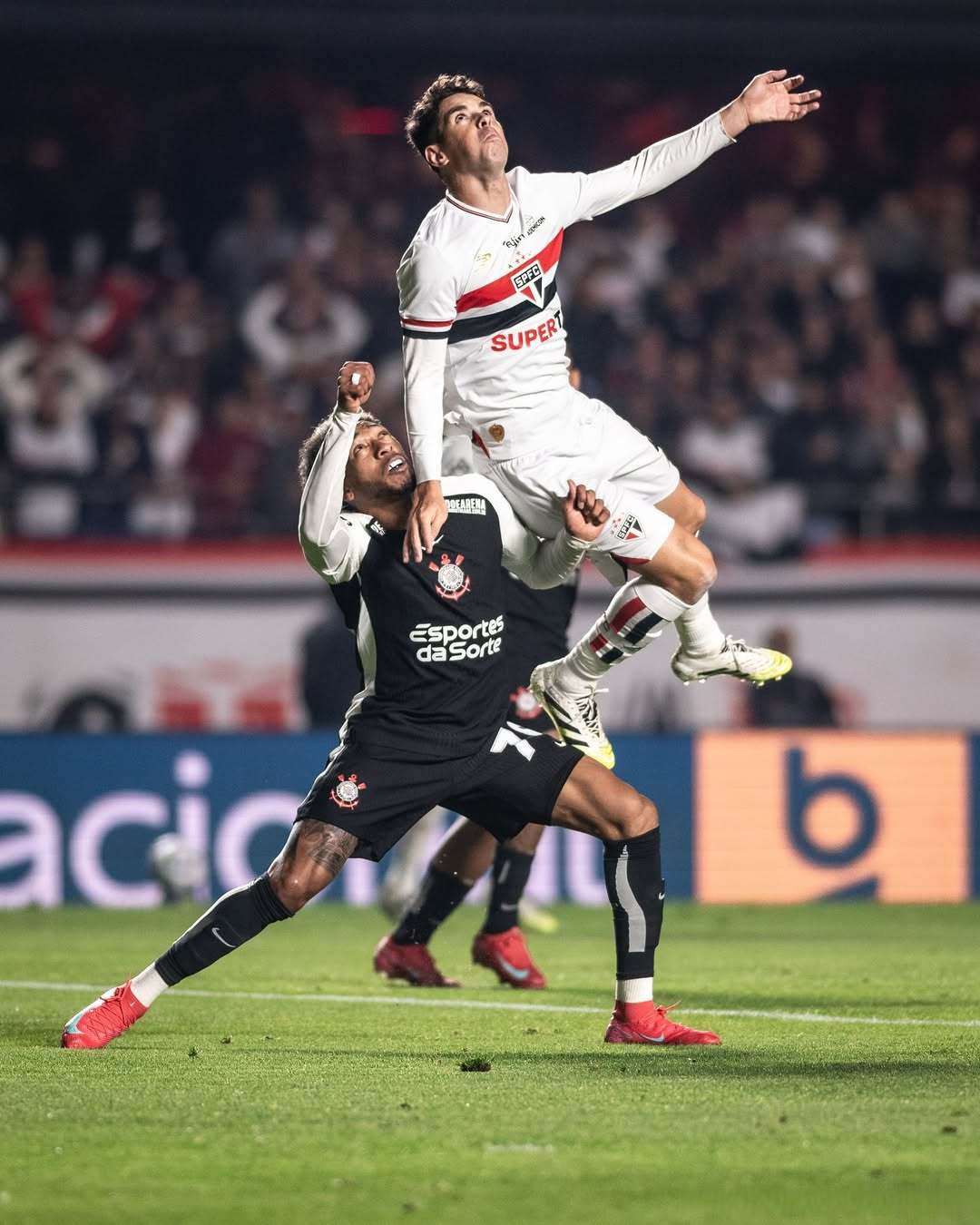 爱游戏官网登录网址-世界级前锋伤愈复出,备战欧冠决赛的简单介绍