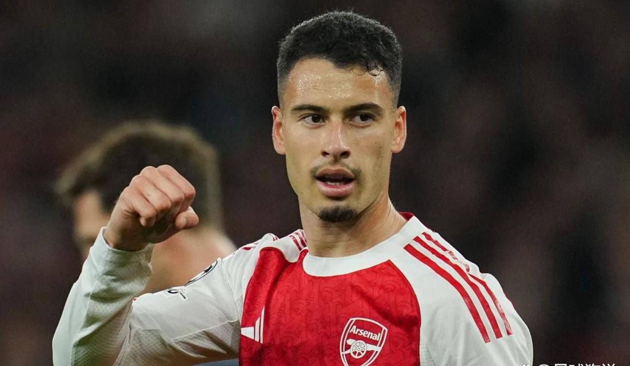 爱游戏电竞-英超联赛球员实力抢眼引热议