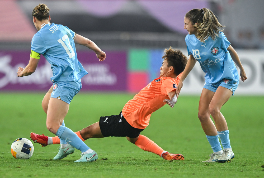 爱游戏官方登录入口-哥伦比亚女足队再次挺进国际赛事的决赛