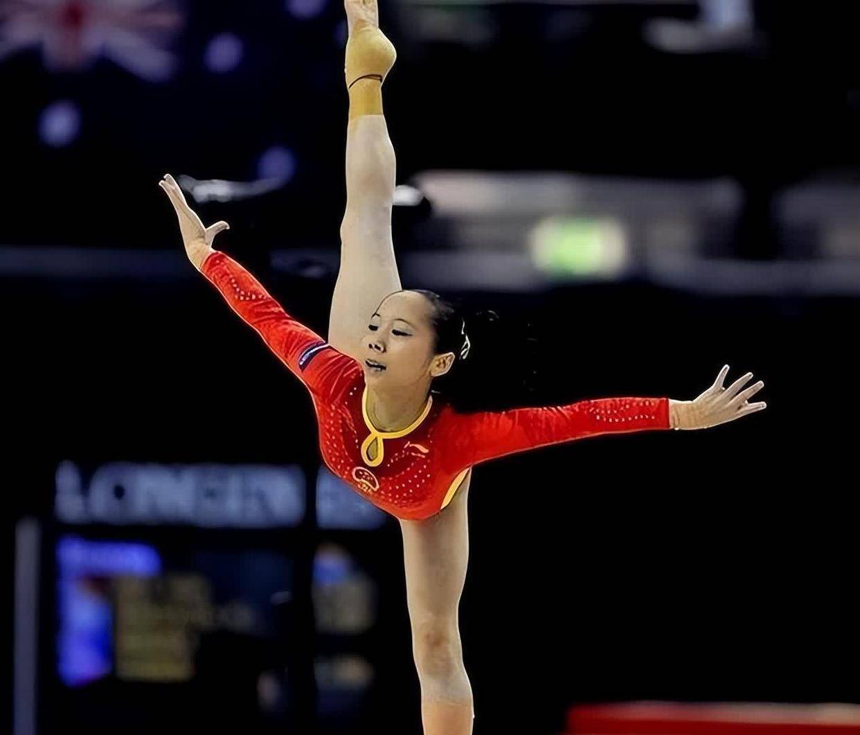爱游戏平台-关于体操冠军腾空翻飞，激动喜获金牌殊荣的信息