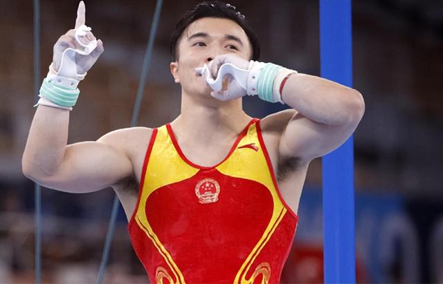 爱游戏平台-关于体操冠军腾空翻飞，激动喜获金牌殊荣的信息