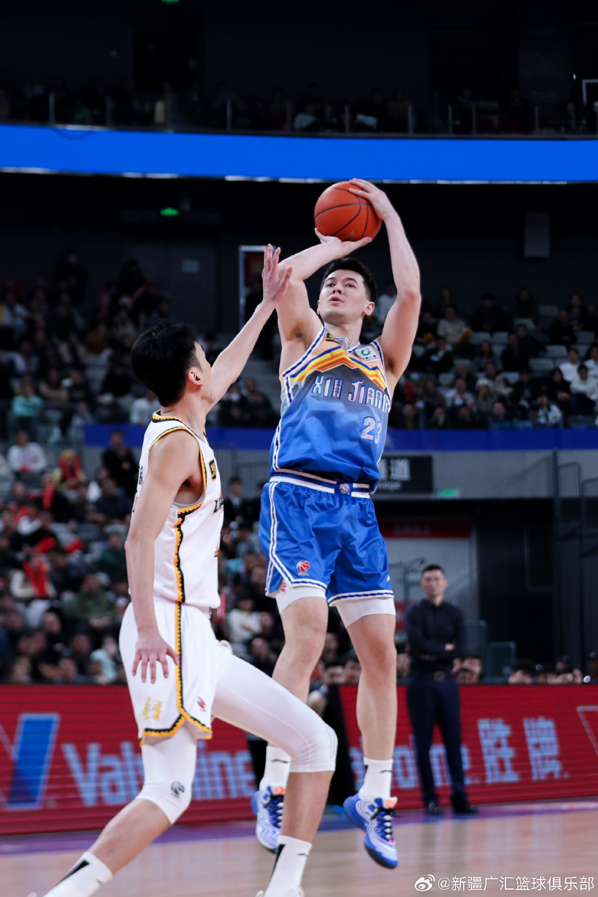 爱游戏官网登录网址-包含新疆队主场大胜,继续保持不败势头的词条