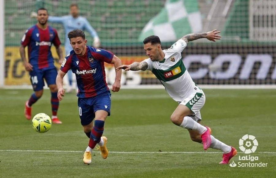 爱游戏视频-包含瓦伦西亚球员伤愈复出助球队获胜的词条