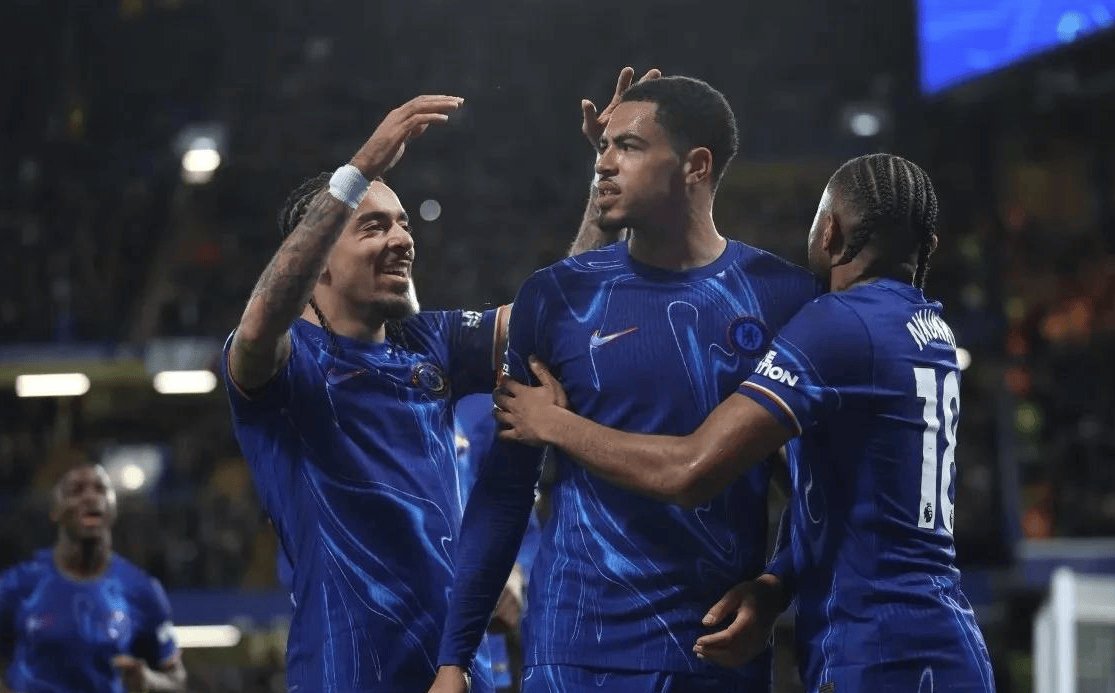 爱游戏地址-切尔西新一轮胜利,稳坐英超积分榜首位