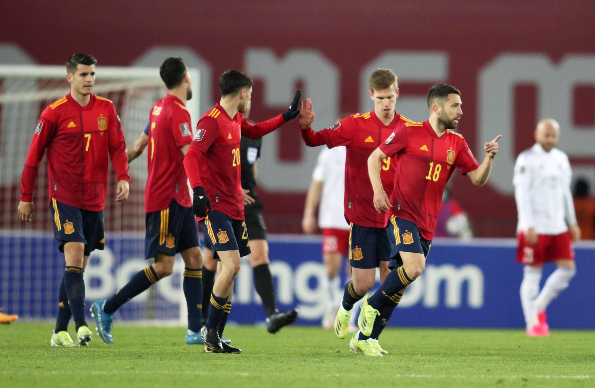 爱游戏入口-冰岛战胜保加利亚,成功杀入欧洲杯四强的简单介绍